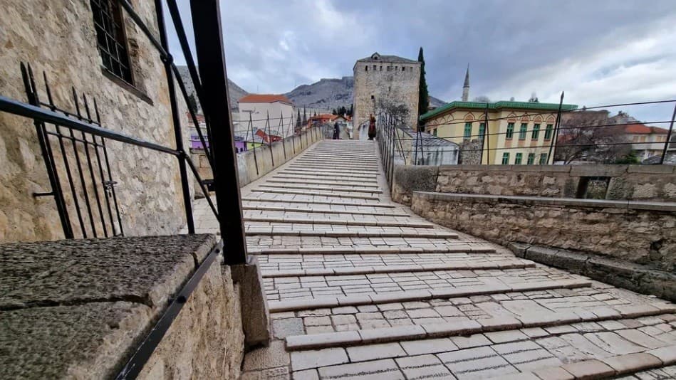 mostar-2